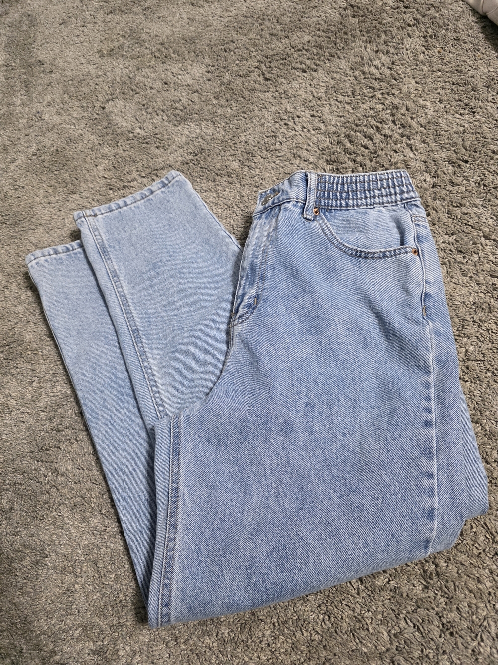 Forever 21 Light Blue Relaxed Women's Denim Jeans